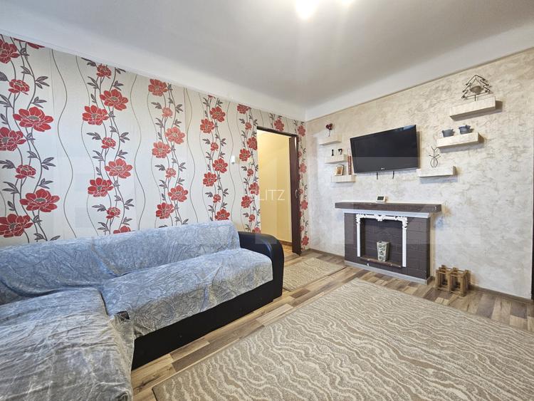 Apartament 2 camere, 40 mp, zona Podul Ros (Sindicate) - 2