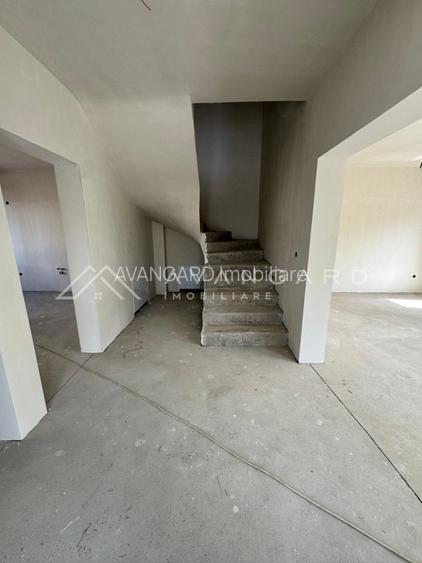 Case cuplate moderne in cartier privat – confort si intimitate garantate - 9