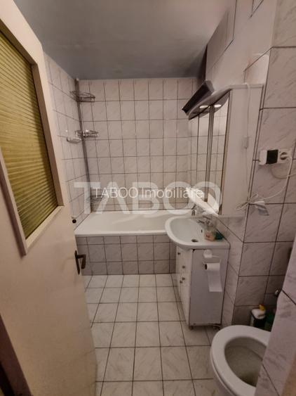 Apartament 4 camere de vanzare decomandat 90mpu zona Central Sibiu - 8