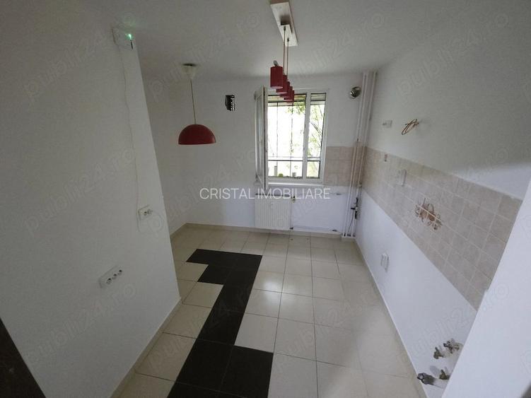 Vanzare apartament 3 camere in Titan - 3