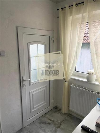 Proprietate 2 case | 1000 mp teren | Ideal locuinta + business | Cisnadie - 11