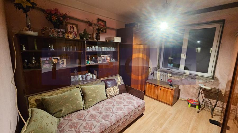 DE VANZARE  3 CAMERE GHENCEA-BRASOV |  2 BAI | METROU - 2