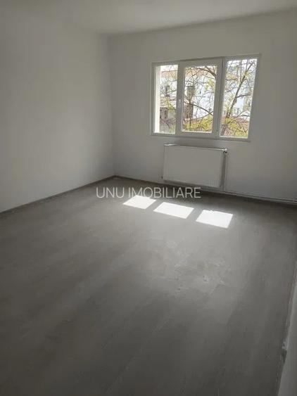 2 camere decomandat 56mp etaj 2 bloc 1985 zona pizza nico - 3