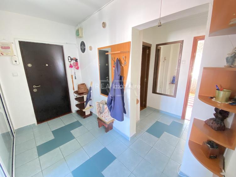 3 camere-Decomandat-Centrala Proprie/13 septembrie - 12