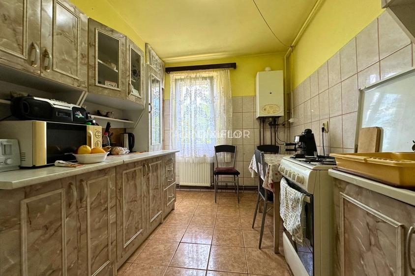 Apartament cu 3 camere | Str. Pandurilor | 96.000 € - 3