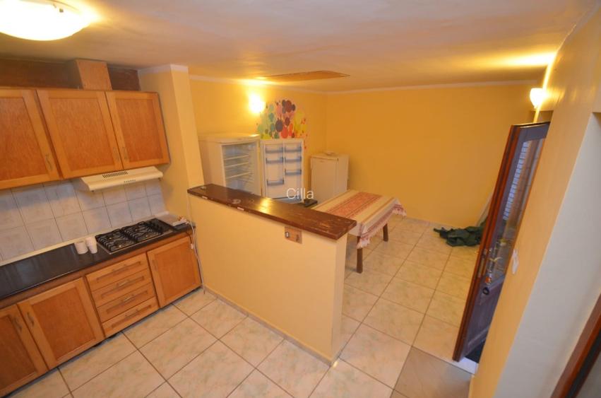 propietar vând casă in zonă centrală  - 14