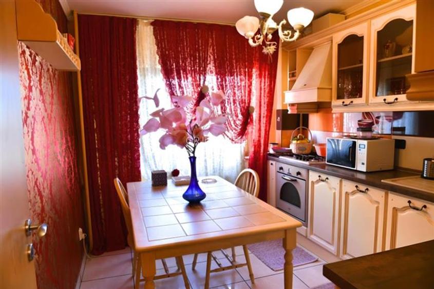 Apartament 4 camere Mosilor vedere pe spate - 12