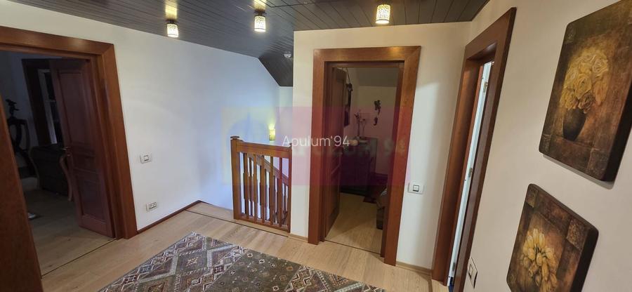 Vilă de lux de vânzare în Bușteni | Priveliște spectaculoasă la munte - 22