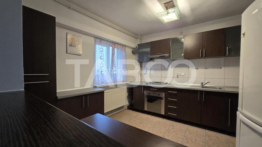 Apartament de inchiriat 3 camere mobilat utilat bloc cu lift Turnisor - 5