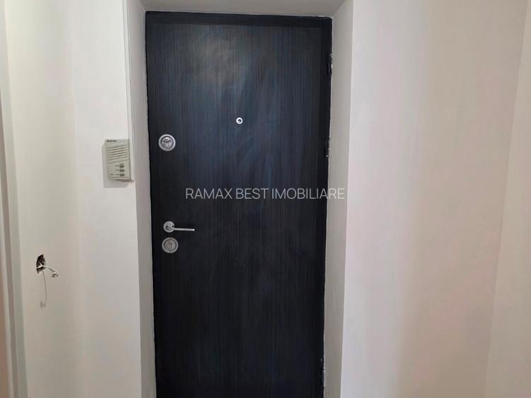 Nicolae Grigorescu, 10 minute metrou, la parcul Titanii, Prisaca Dornei, - 17