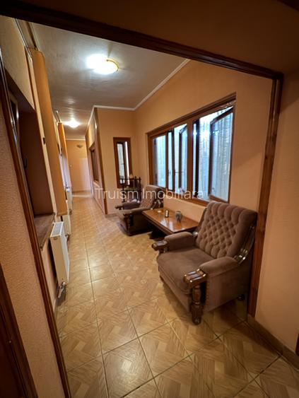 Casa cu teren de 526 mp in zona Lupeni - 3