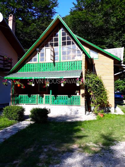 Pensiune turistică de vânzare în Lepșa – o oportunitate unică de afacere - 16