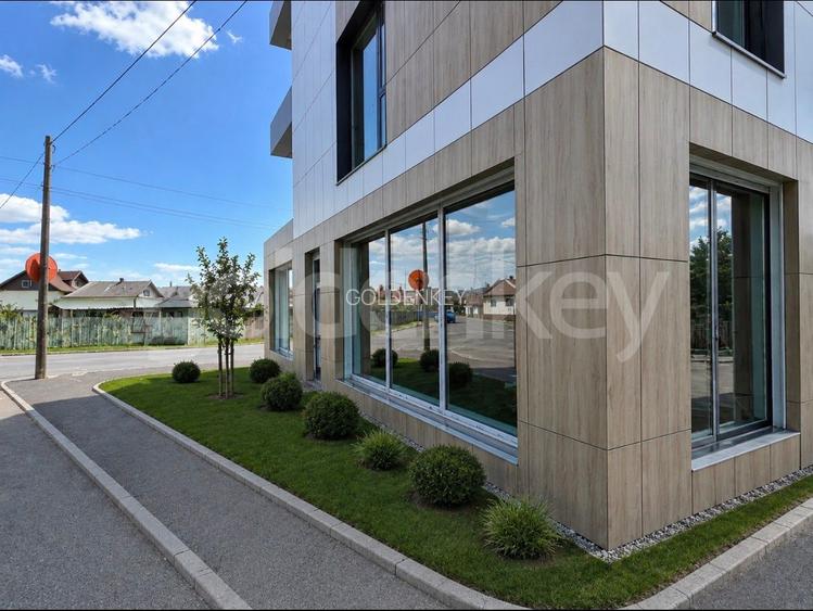 SPATIU COMERCIAL DE VANZARE - 3