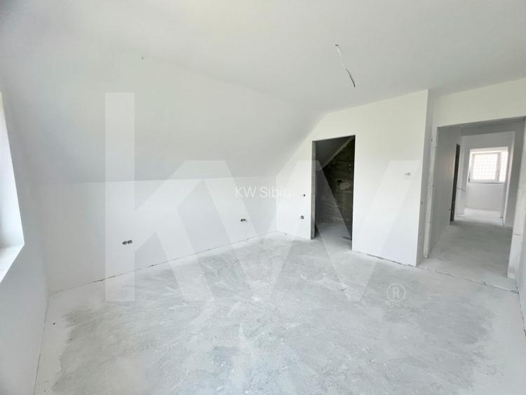 Casă de Vânzare în Cristian, Sibiu - 4 Camere, 2 Terase, Teren 486 - 14