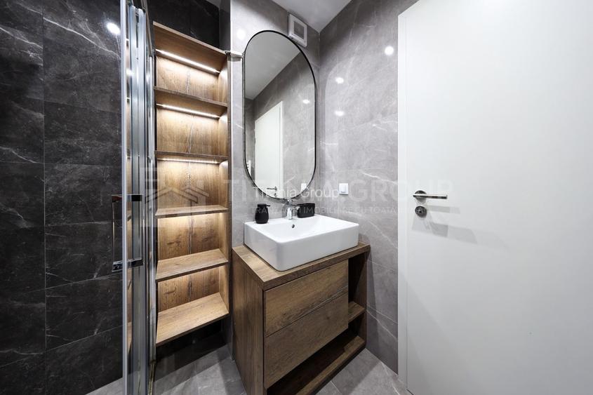 Apartament cu 3 camere, 2 bai, mobilat lux , parcare - zona Coresi - 14