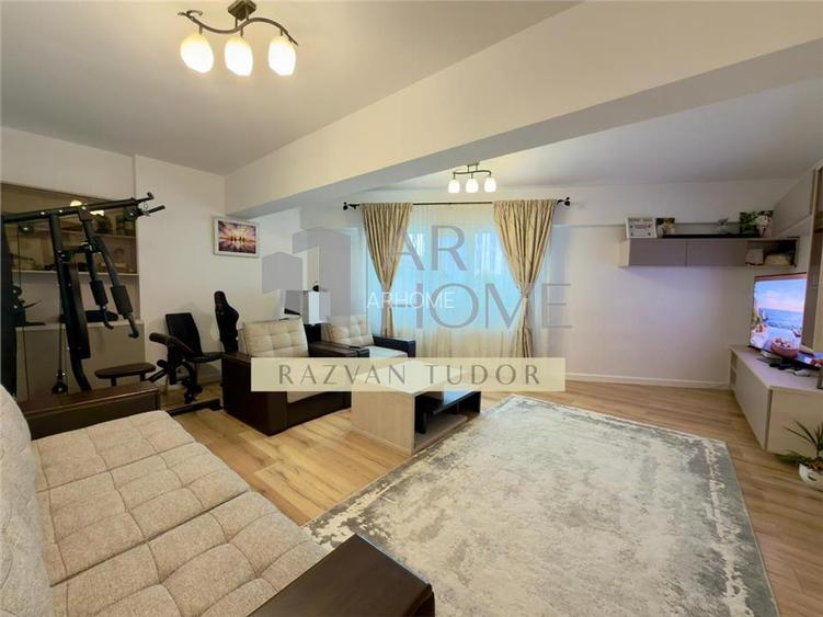 Apartament 4 camere de lux, loc de parcare , Ploiesti , zona 9mai - 3