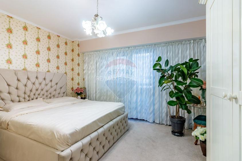 Apartament de vanzare, 3 camere la Piata Unirii, 2x parcare, metrou - 15