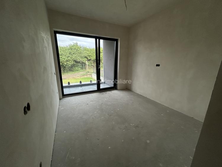 Casa tip duplex semifinisat , 180 mp utili , 400 mp teren zona Faget  - 9