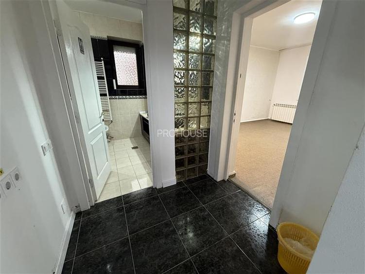 Vila de inchiriat - Ultracentral, Spatiu versatil pentru locuinta, birouri sau a - 16