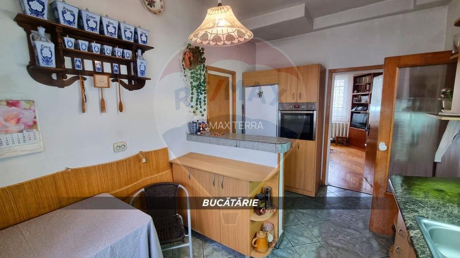 Comision 0% – Casa ultracentrala, liniștita, cu garaj - 8