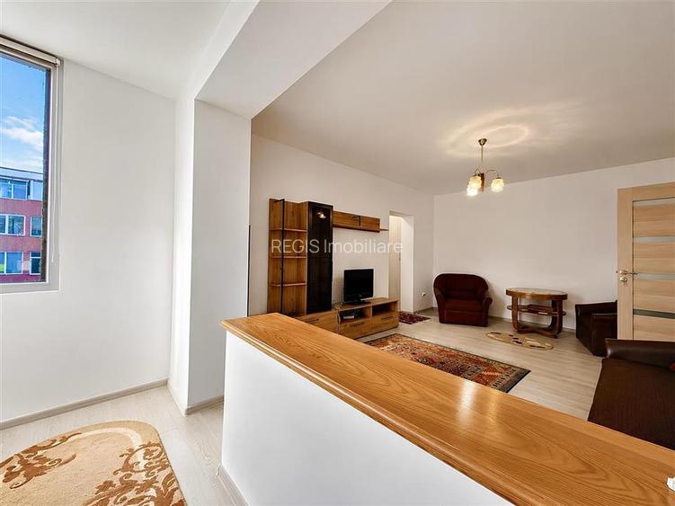 Apartament spatios cu 2 camere si 2 balcoane zona Tractorul - 2