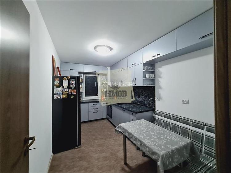 Apartament 3 camere etaj 3   Turnisor - 7