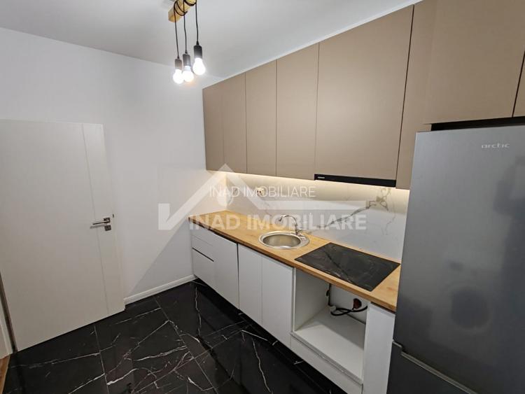 Apartament mobilat modern, parcare, Str.Victor Babes - 7
