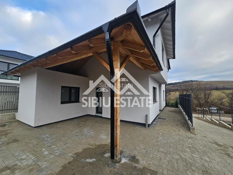 Casa Sibiu, Poplaca 4 camere, 3 bai, terasa si curte NOU - 21