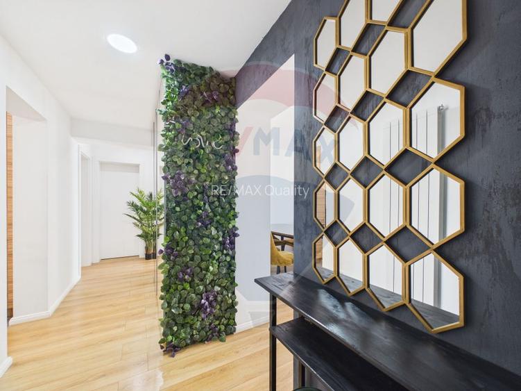 Apartament de vanzare, 3 camere ultra finisat,  Bd. Unirii - 6