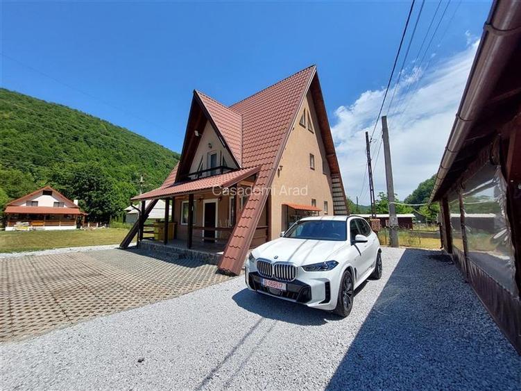 Oportunitate de investitie! Casa la munte, Remeti, Valea Iadului! 2 case disponb - 3