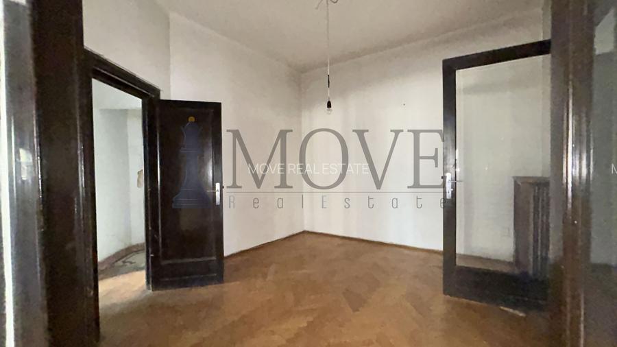 Un apartament plin de emoție in imobil istoric - 18