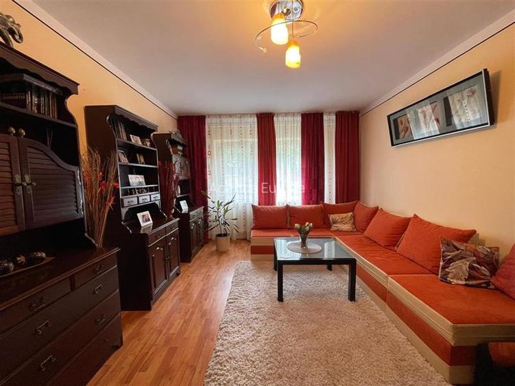 Apartament 3 camere de vanzare zona E3 Tulcea - 2