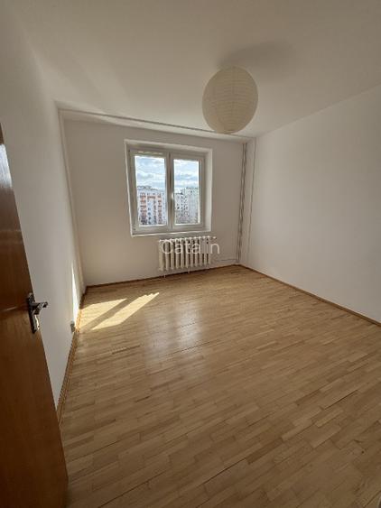 Drumul Taberei, 3 camere decomandat, renovat, etaj 6 din8, vedere, sud  - 3