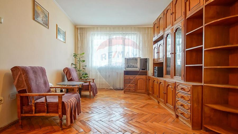 Apartament cu 2 camere de vânzare în zona Florilor - 9
