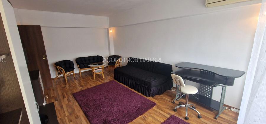 Doua camere comfort maxim, zona Trocadero. - 3