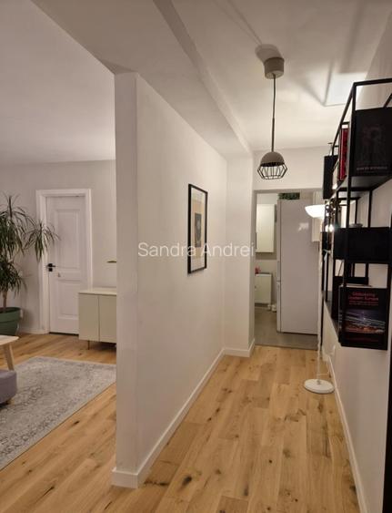 Apartament ultracentral, 3 camere în vilă interbelică, intrare separată, terasă - 3