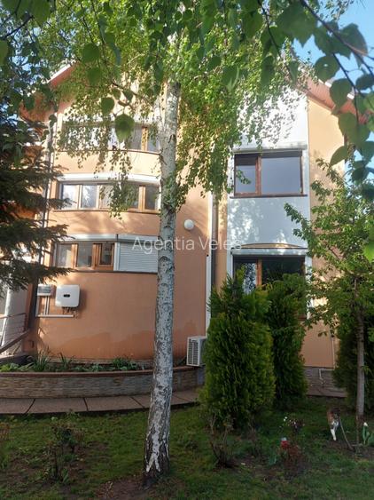 SNAGOV vila  spatioasa, curte amenajata, garaj, panouri fotovoltaice - 17