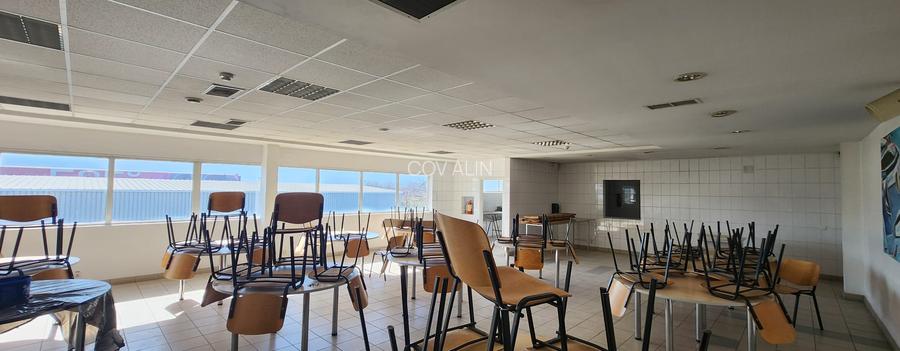 Showroom auto suprafata 6500 mp, teren 1500 mp, deschidere 90 ml la DN 1. - 28