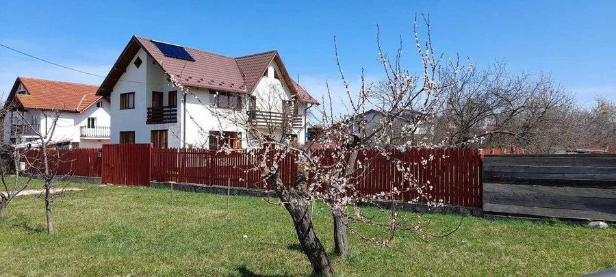 Casa cu 4 camere Pet frendly - zona Aleea 10 - Harman