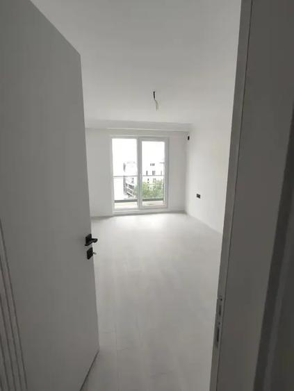 Apartament 3 camere MUTARE IMEDIATA metrou Nicolae Teclu comision 0%