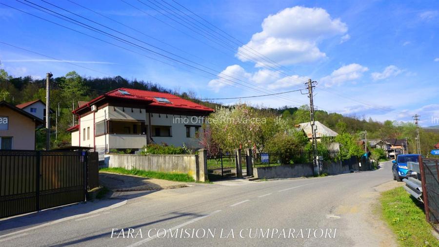 ELEGANTA SI LINISTE LA CATIVA PASI DE STATIUNILE VALCENE - 30