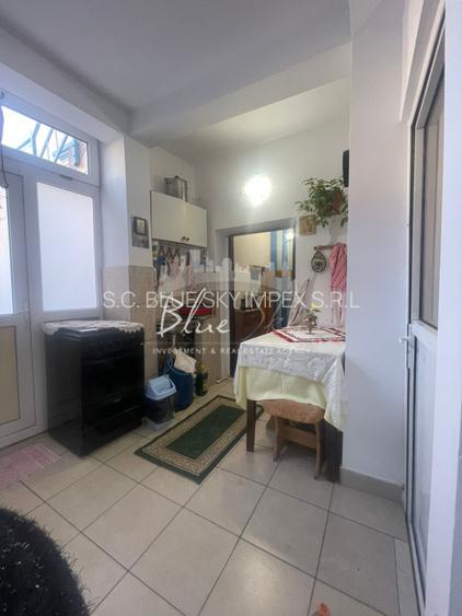 Casa interbelica - 5 camere, central, aproape de  Liceul Pedagogic si Tomis Mall - 9