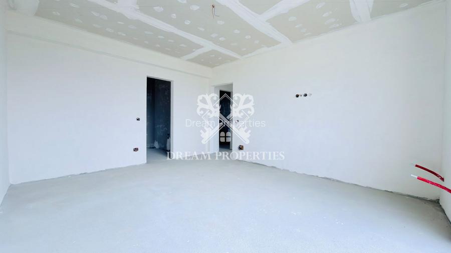 Casa de vanzare 120 mp, 4 camere,3 bai, teren 350 mp, DEZMIR - 10