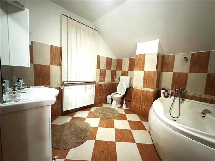 BLASCOVICI - CASA INDIVIDUALA - 6 camere - 3 bai - demisol - GARAJ - 11