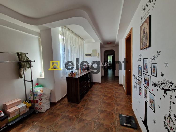 Casa D+P+1E+M si spatiu S+P, 862 mp, teren 690 mp, Piata Chiriac - 10