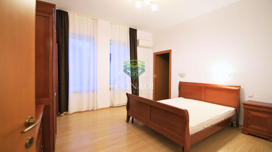 Iancu Nicolae - Vila de vanzare cu 5 camere si 1.000 Mp. de teren - 12