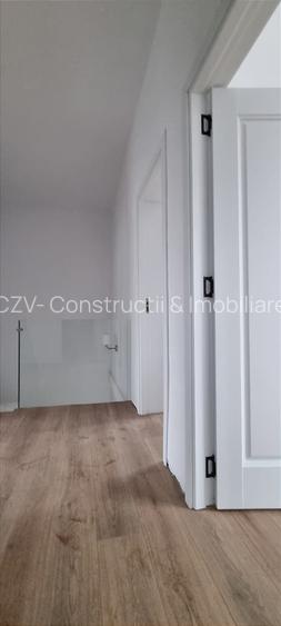 Spațiu, 3 Dormitoare, Curte și Parcare Proprie - 12