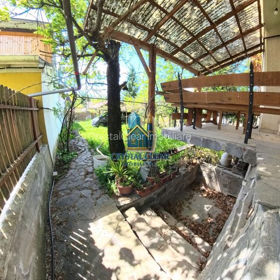 Casă 2 camere + teren 1700 mp - zona Platoul Cornești, str. Trebely - 16