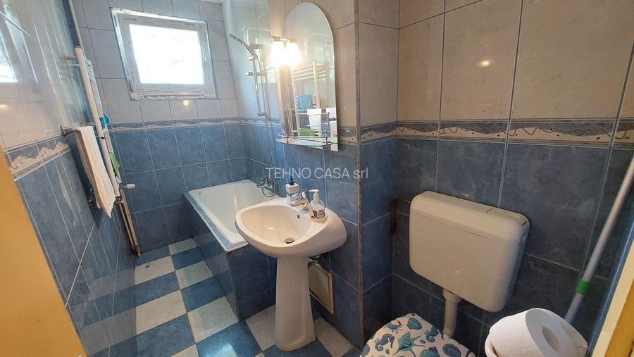 Apartament 4 camere , 2/4, Titan , Theodor Pallady, metrou 1 Decembrie - 16