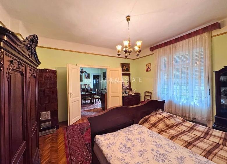 Vila Istorica de vanzare in Centru Timisoara 300 mp utili COMISION 0 - 7